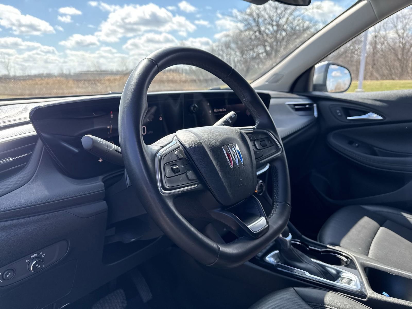 Used 2024 Buick Encore GX Sport Touring AWD/4WD image 21