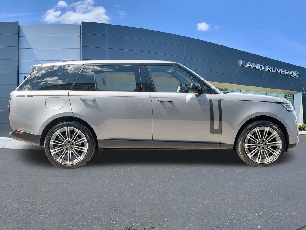 Certified 2023 Land Rover Range Rover Long Wheelbase SE AWD/4WD image 8