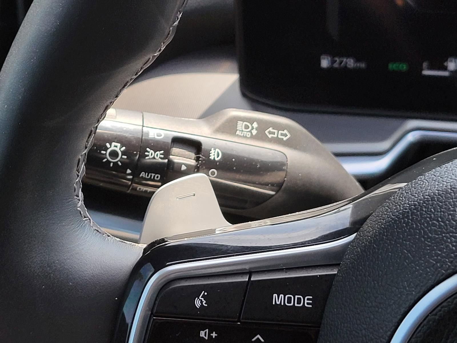 Used 2025 Kia Sorento SX Prestige image 33