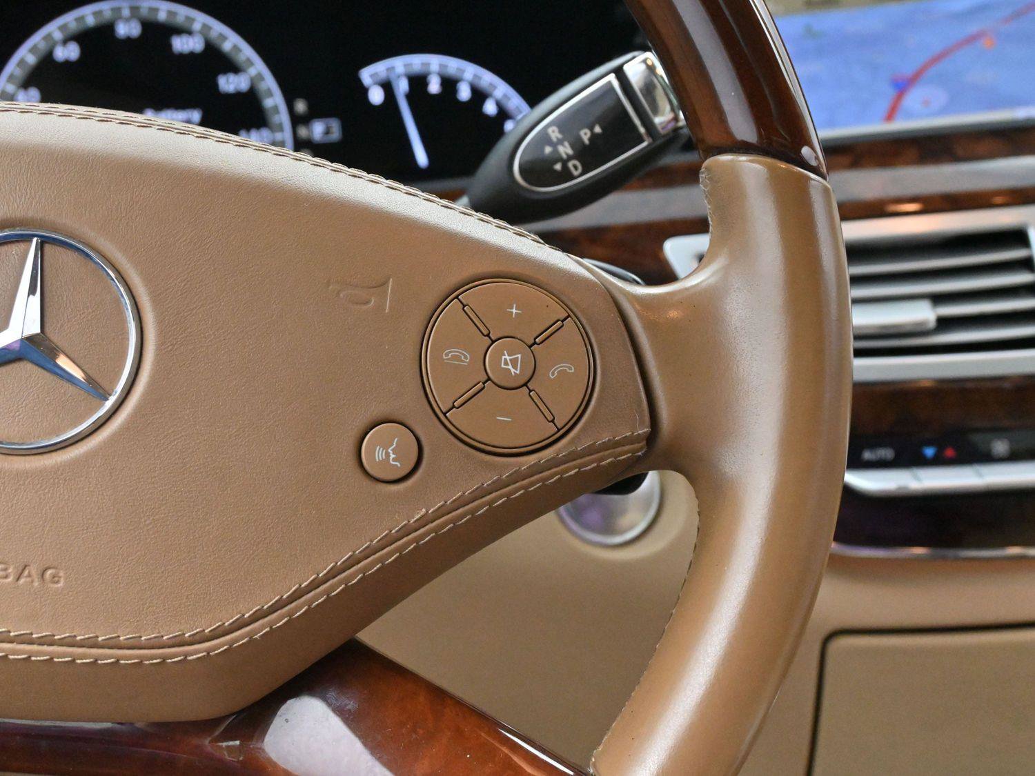 Used 2012 Mercedes-Benz S 550 4MATIC image 18