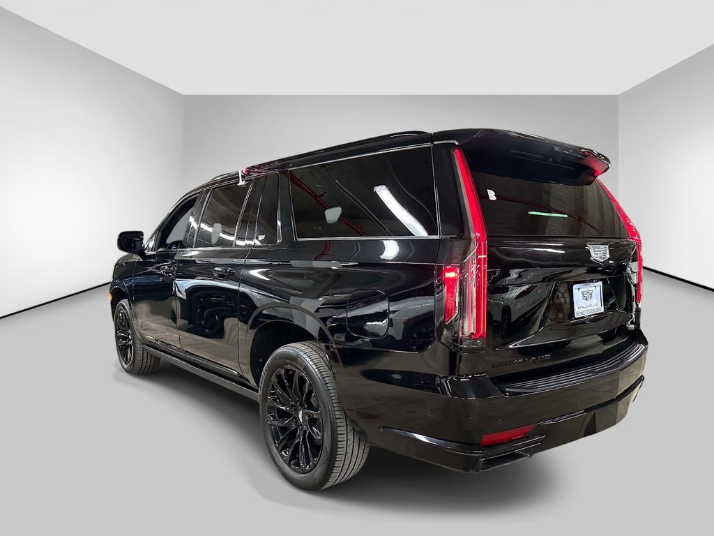 Used 2022 Cadillac Escalade ESV Sport w/ Touring Package AWD/4WD image 5