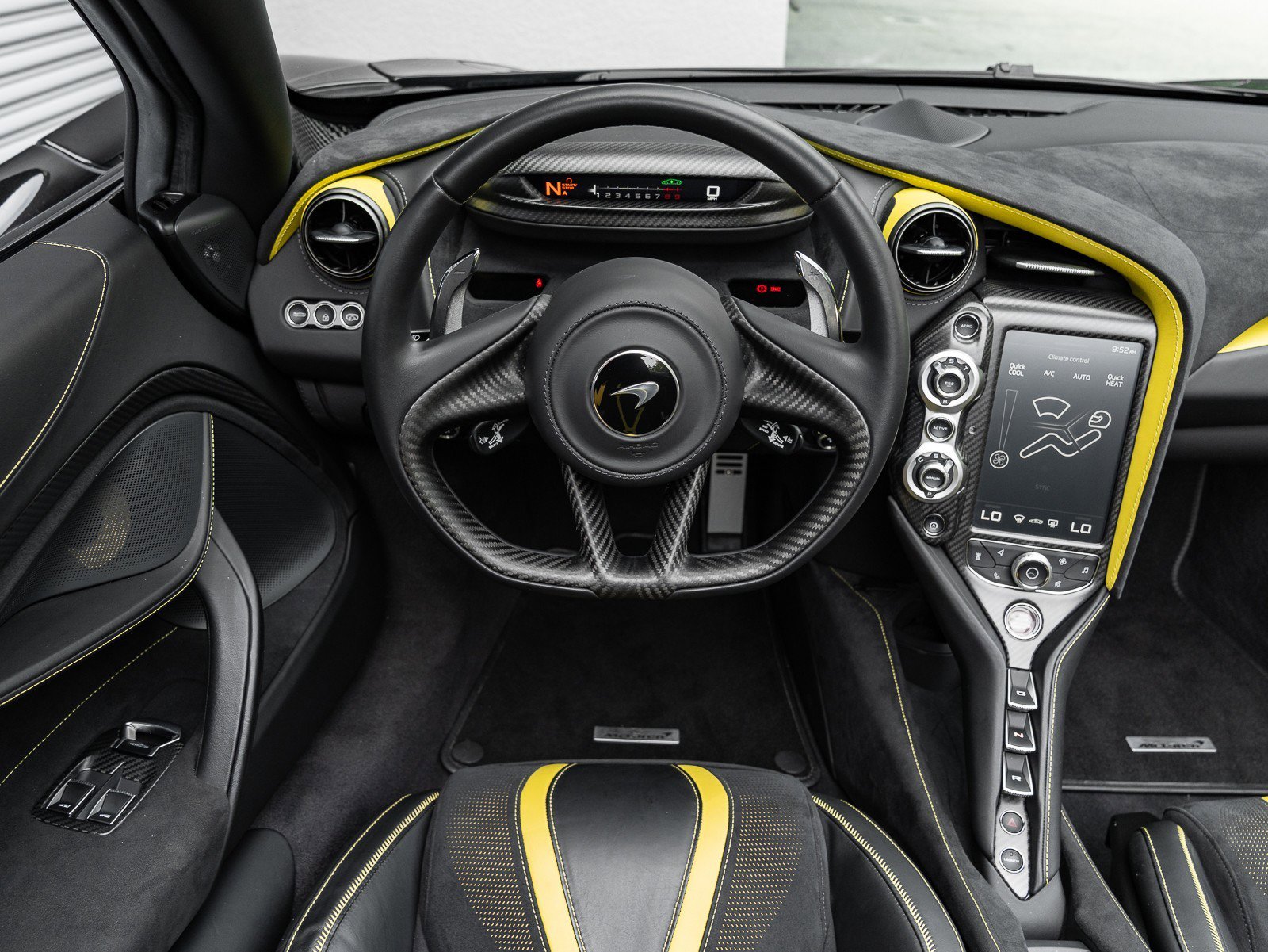 Used 2022 McLaren 720S Spider image 10