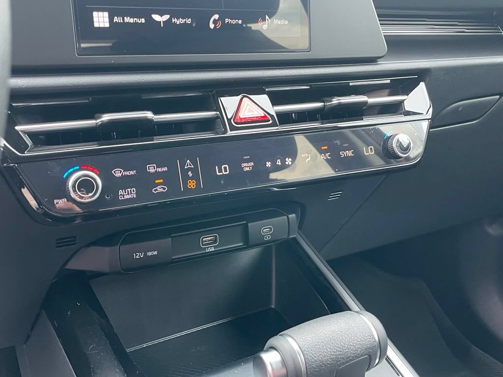New 2026 Kia Niro LX FWD image 17