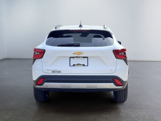 New 2026 Chevrolet Trax LT w/ Driver Confidence Package image 4