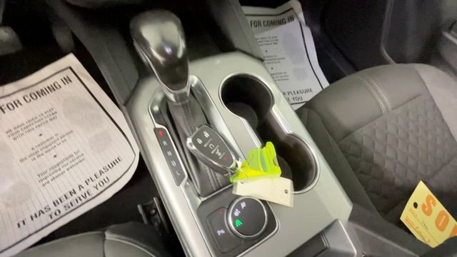 Used 2019 Chevrolet Blazer LT FWD image 28