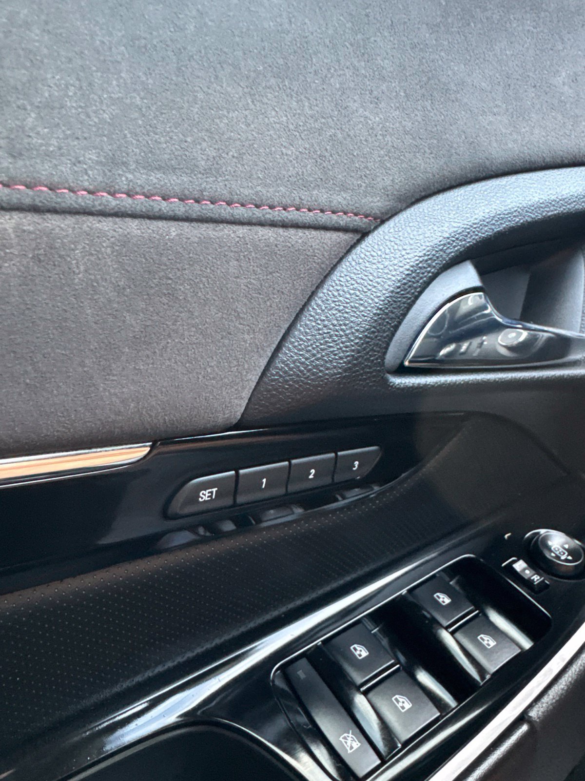 Used 2015 Chevrolet SS RWD image 19