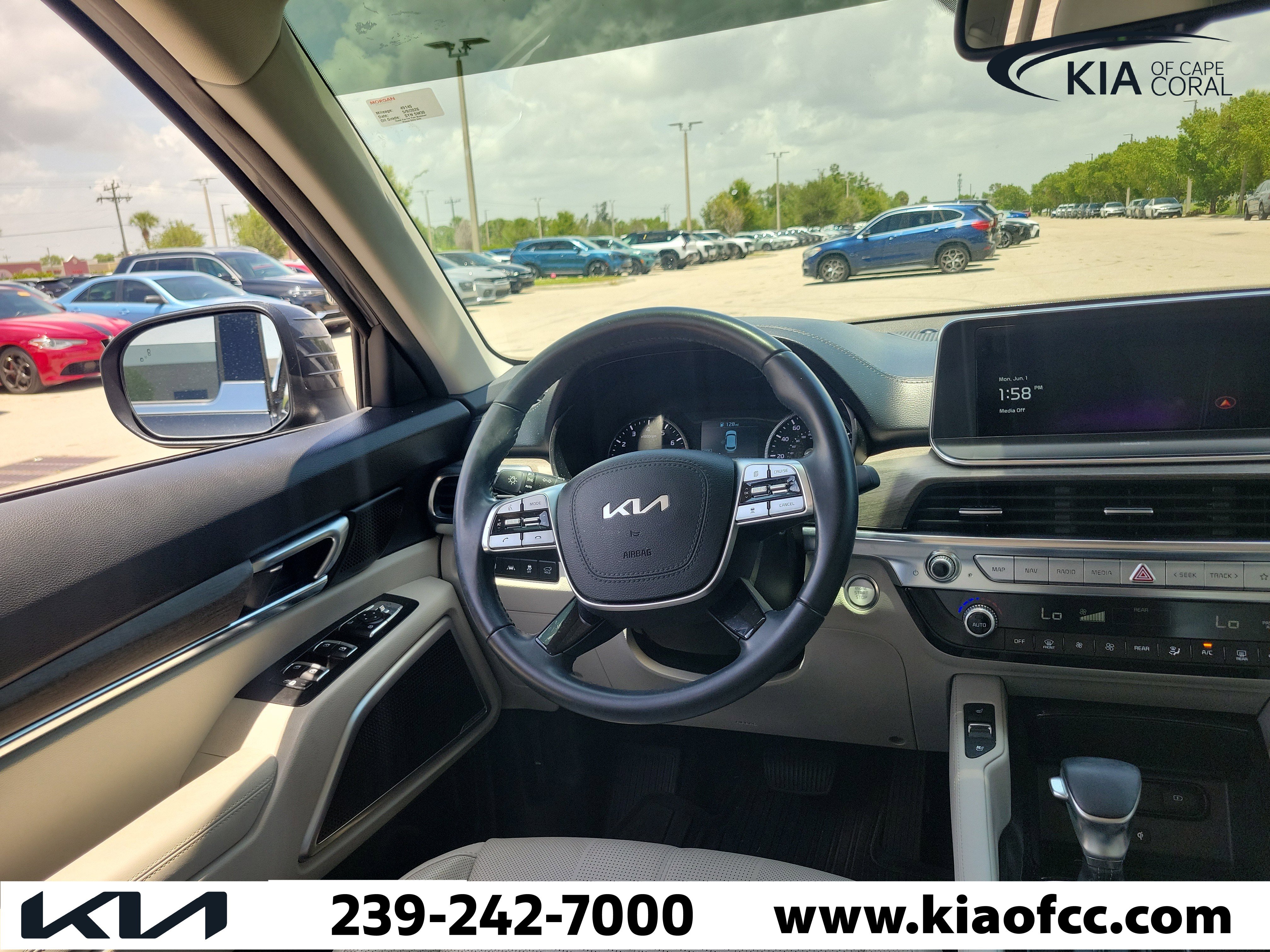 Certified 2022 Kia Telluride EX w/ EX Premium Package FWD image 21