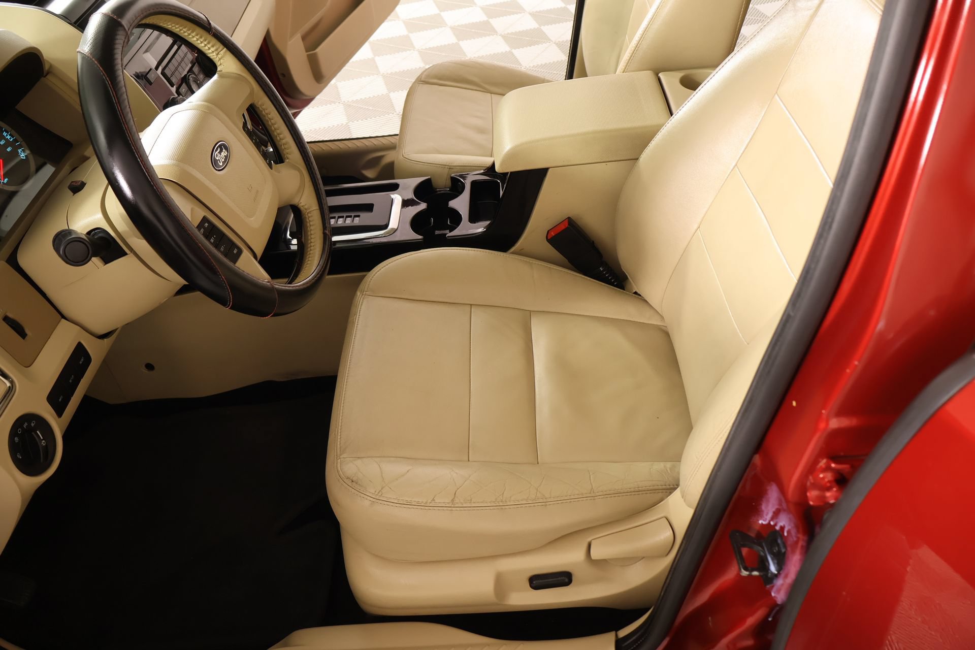 Used 2012 Ford Escape Limited FWD image 11