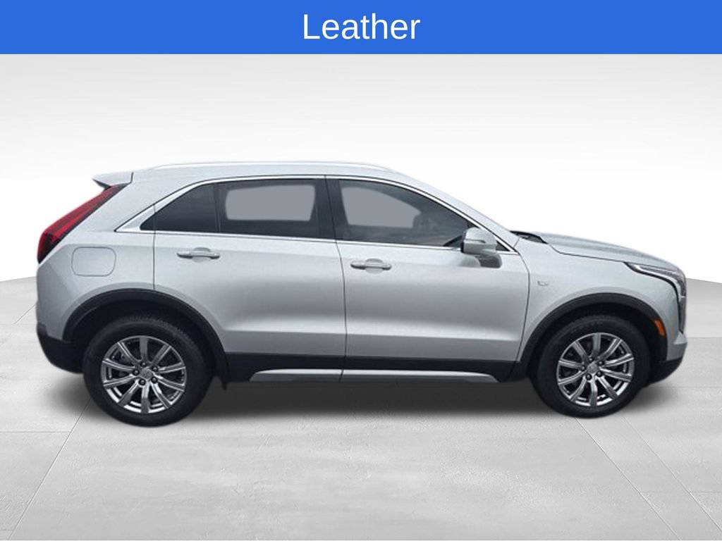 Used 2022 Cadillac XT4 Premium Luxury w/ Driver Awareness Package FWD image 7