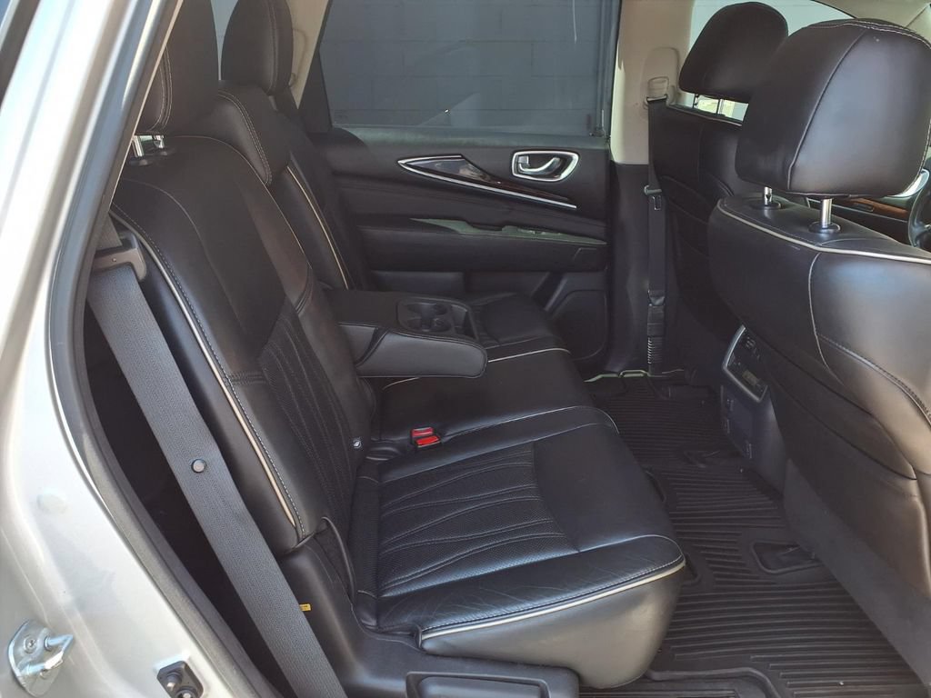Used 2016 INFINITI QX60 FWD w/ Deluxe Technology Package image 22