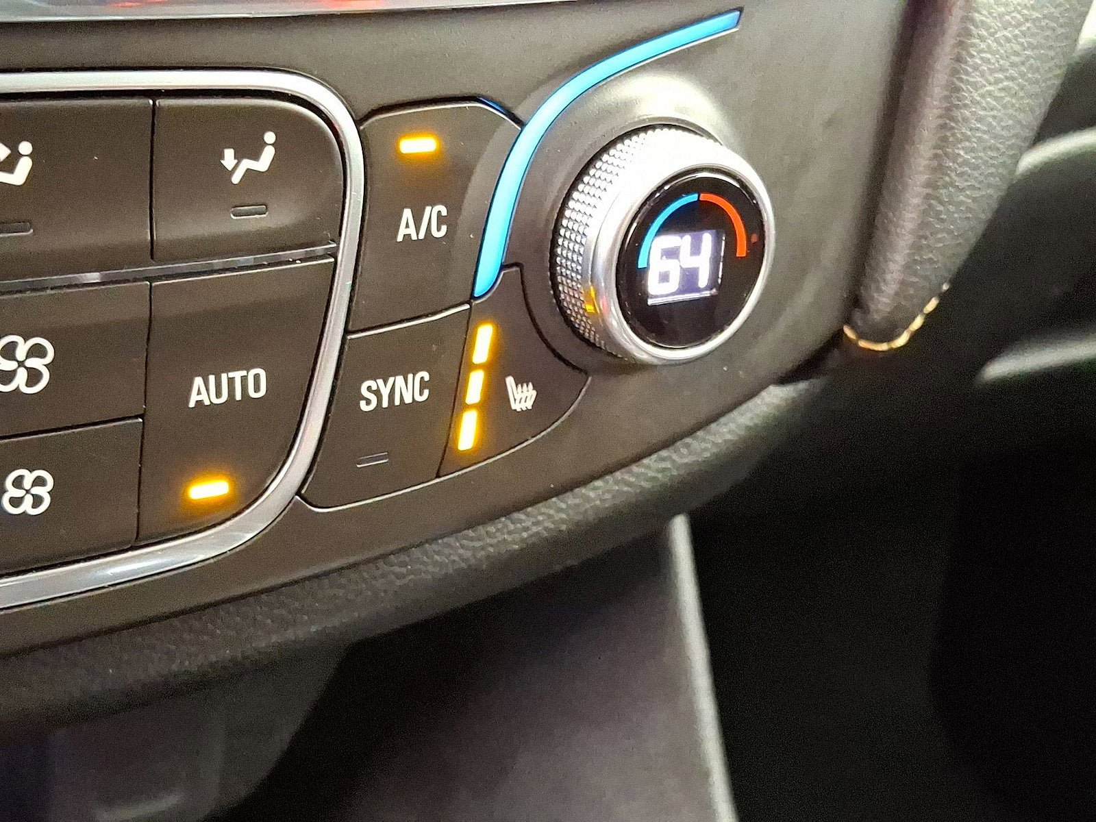 Used 2018 Chevrolet Traverse LT AWD/4WD image 19