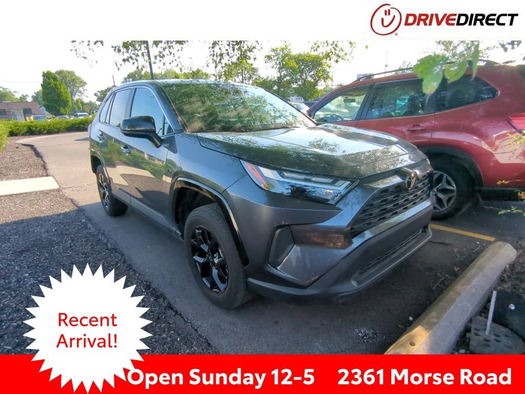 Used 2025 Toyota RAV4 LE FWD image 1