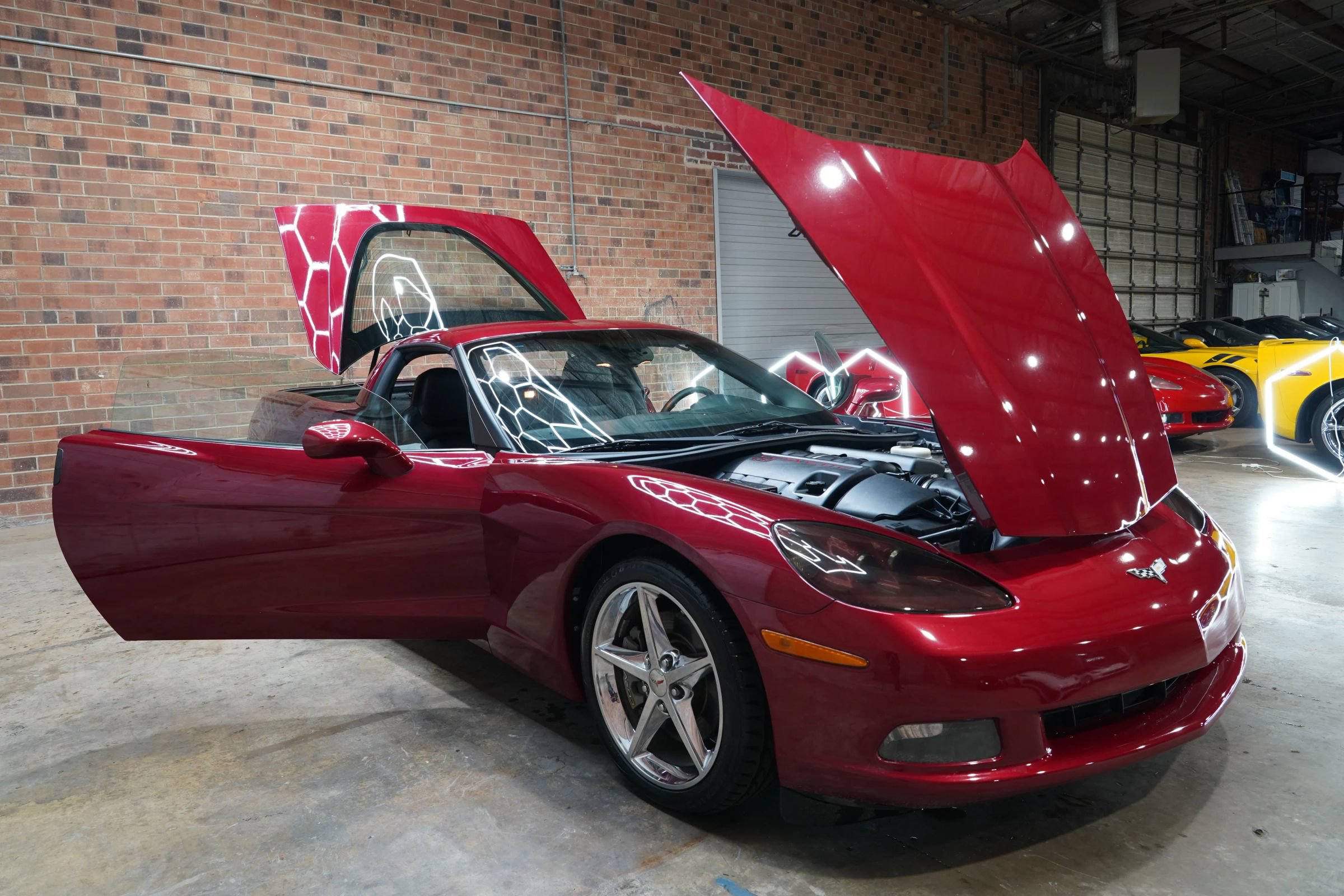 Used 2012 Chevrolet Corvette Coupe w/ Roof Package RWD image 28