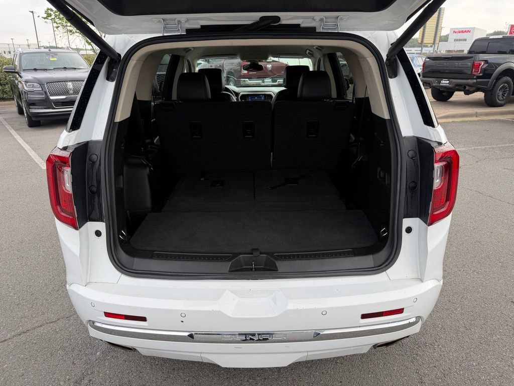 Used 2023 GMC Acadia Denali FWD image 9