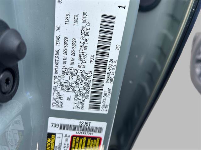 Used 2024 Toyota Tundra Limited image 32