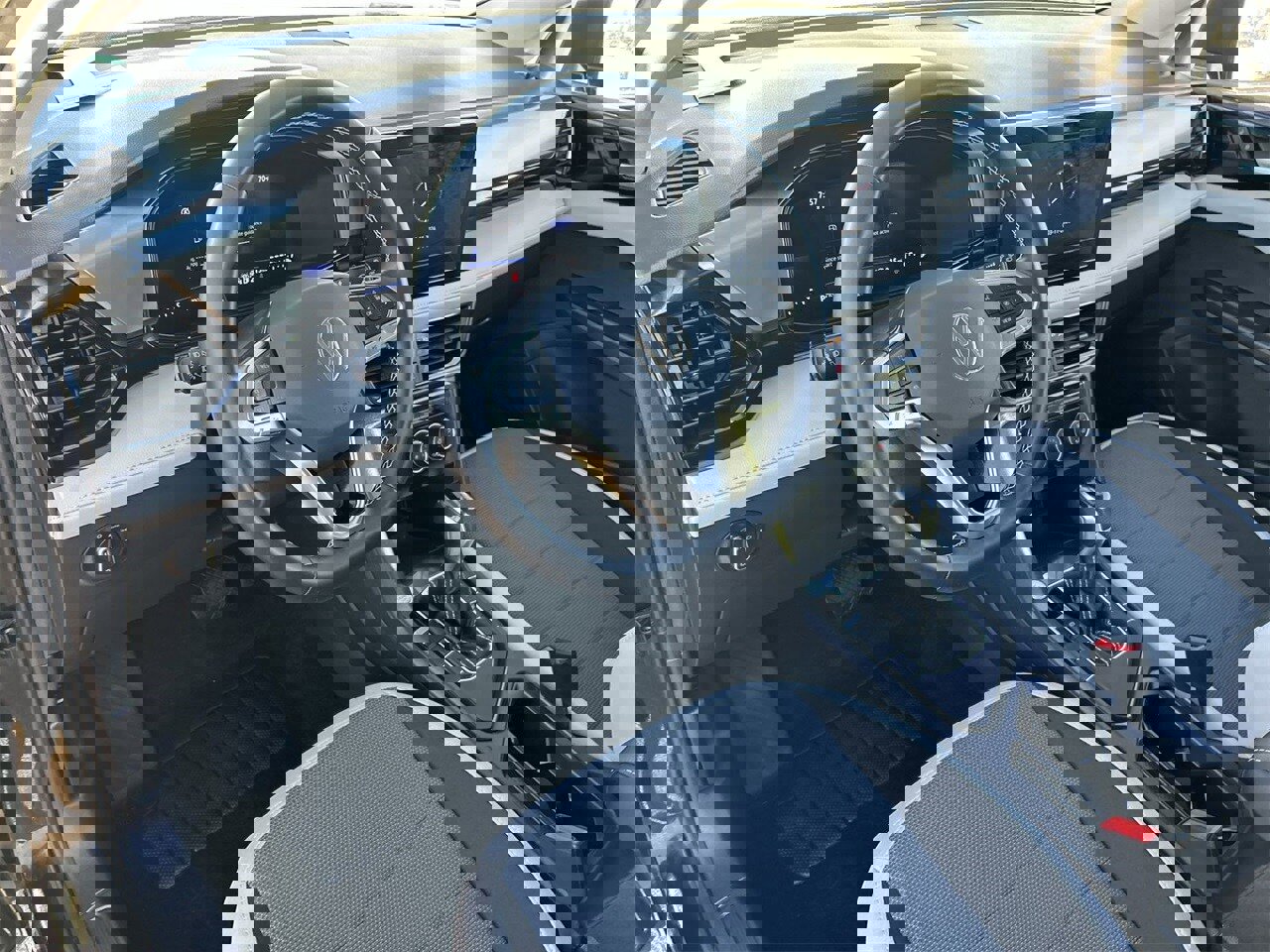 Certified 2025 Volkswagen Taos S image 15