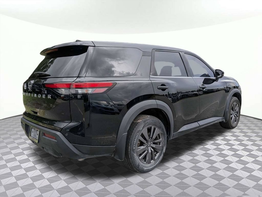 Used 2022 Nissan Pathfinder S FWD image 3