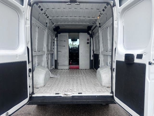 Used 2025 RAM ProMaster 2500 w/ Safety Group FWD image 8