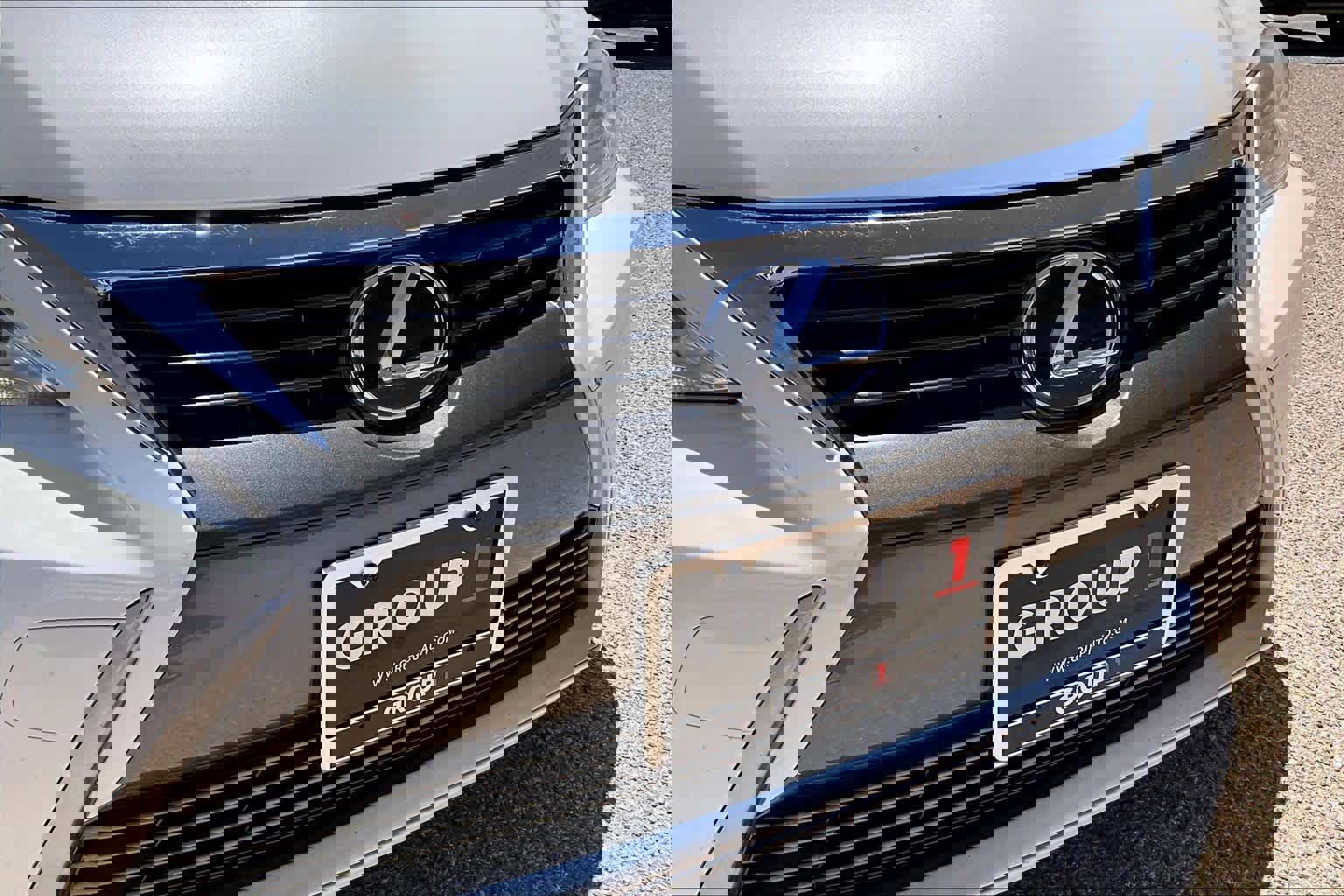 Used 2014 Lexus CT 200h FWD image 29