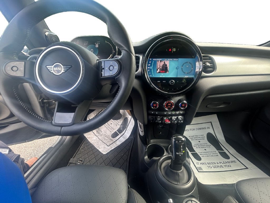 Used 2024 MINI Cooper S w/ Signature Upholstery Package FWD image 10