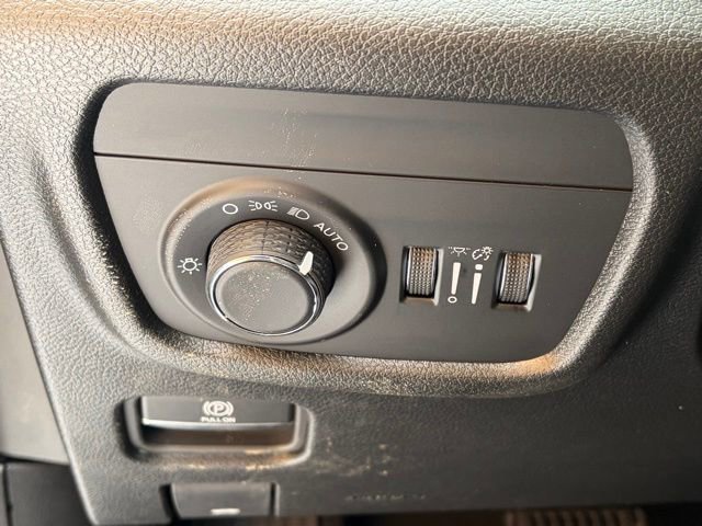 New 2025 Jeep Grand Cherokee 4WD image 25