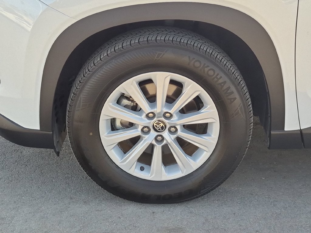 Used 2024 Toyota Grand Highlander AWD image 31