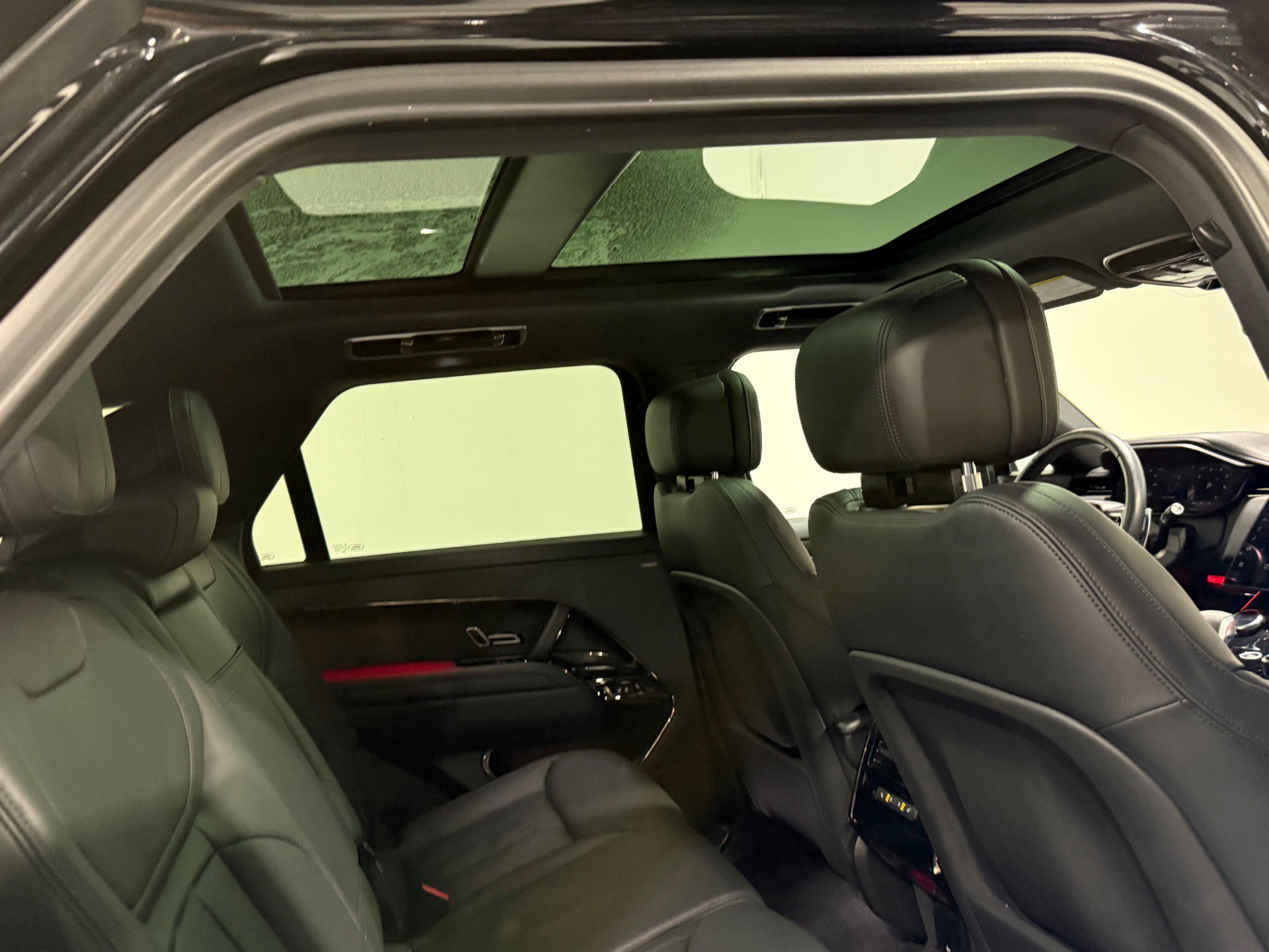 Used 2023 Land Rover Range Rover Sport SE image 54