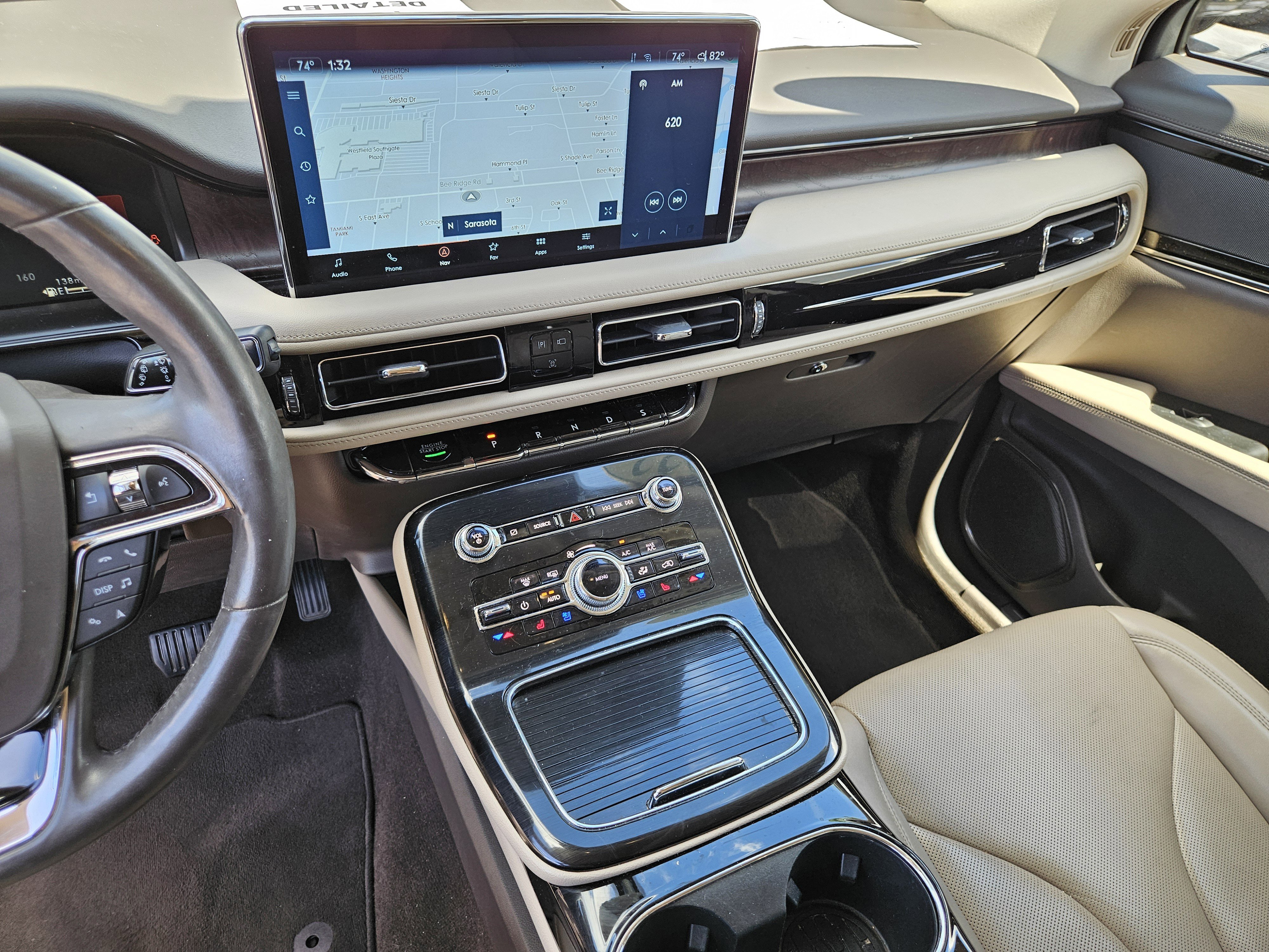 Used 2022 Lincoln Nautilus Reserve image 24