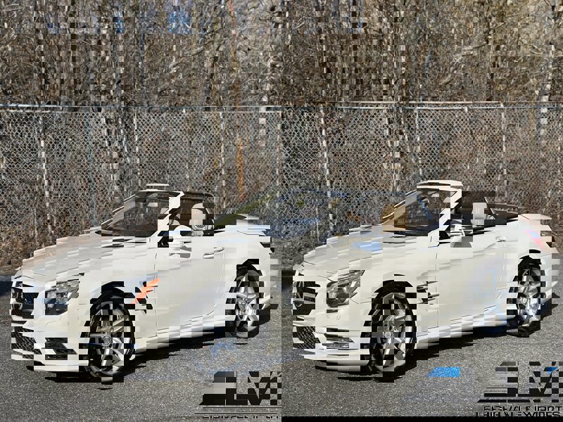 Used 2014 Mercedes-Benz SL 550 image 23