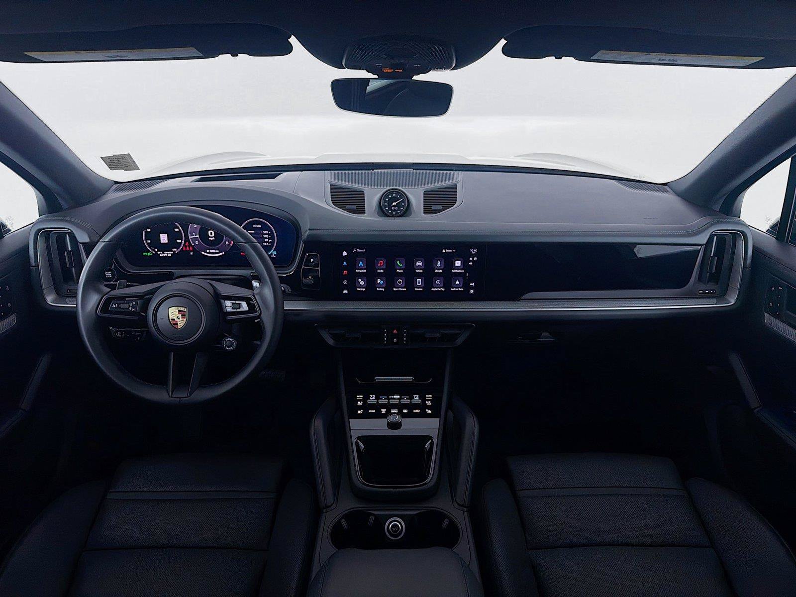 Certified 2025 Porsche Cayenne AWD/4WD image 16