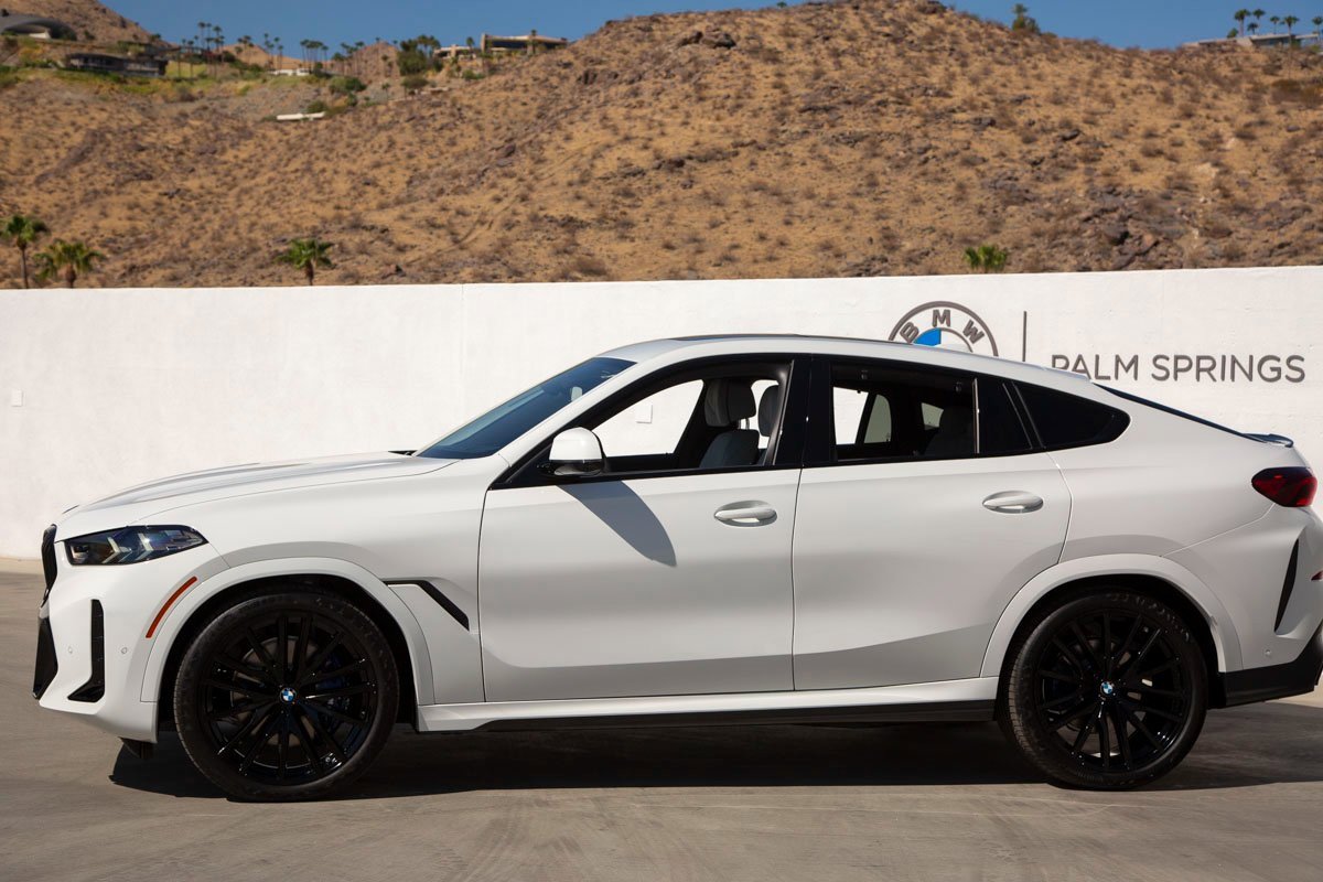 New 2026 BMW X6 xDrive40i image 3
