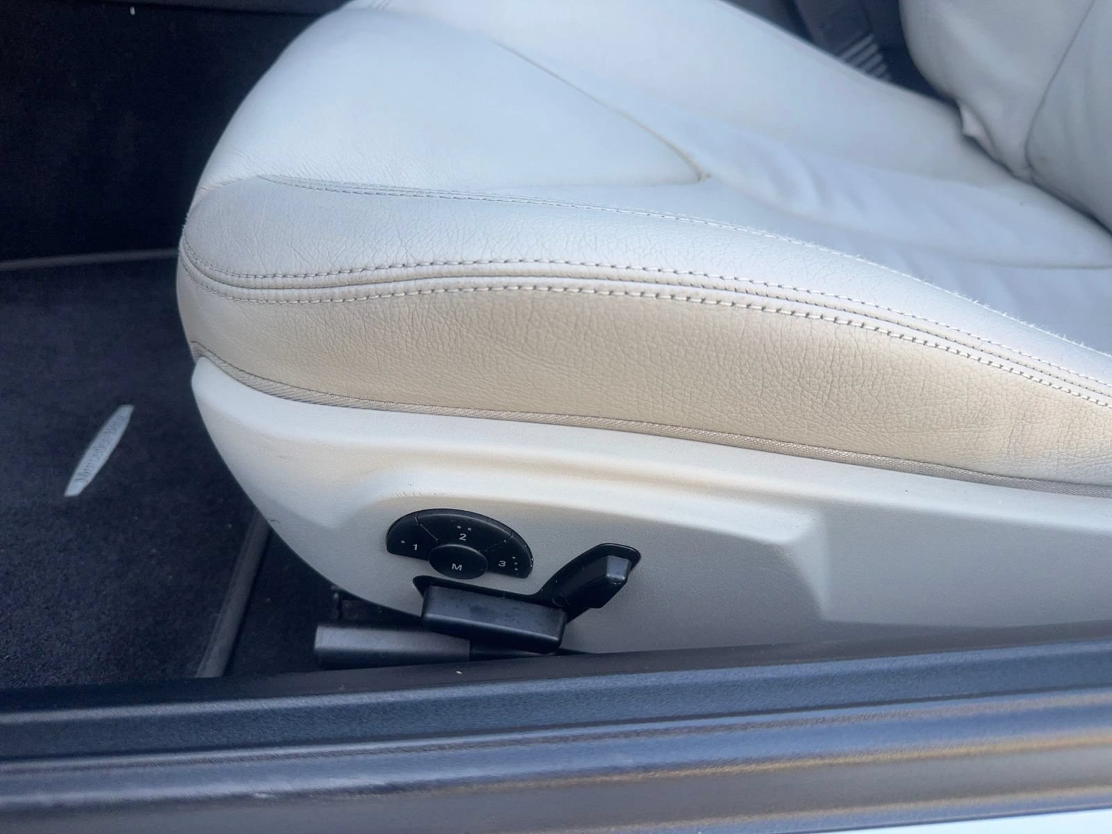 Used 2009 Mercedes-Benz SLK 300 image 35
