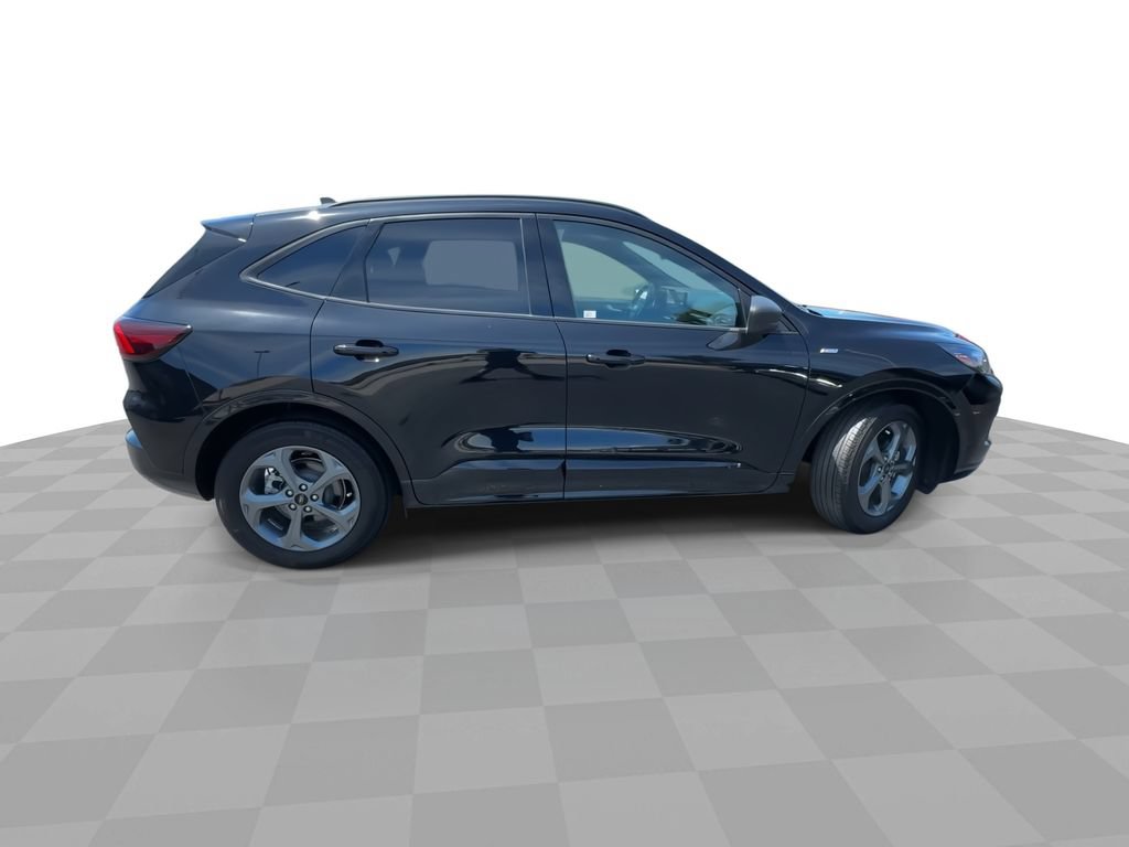 Used 2023 Ford Escape ST-Line w/ Tech Pack #1 FWD image 9