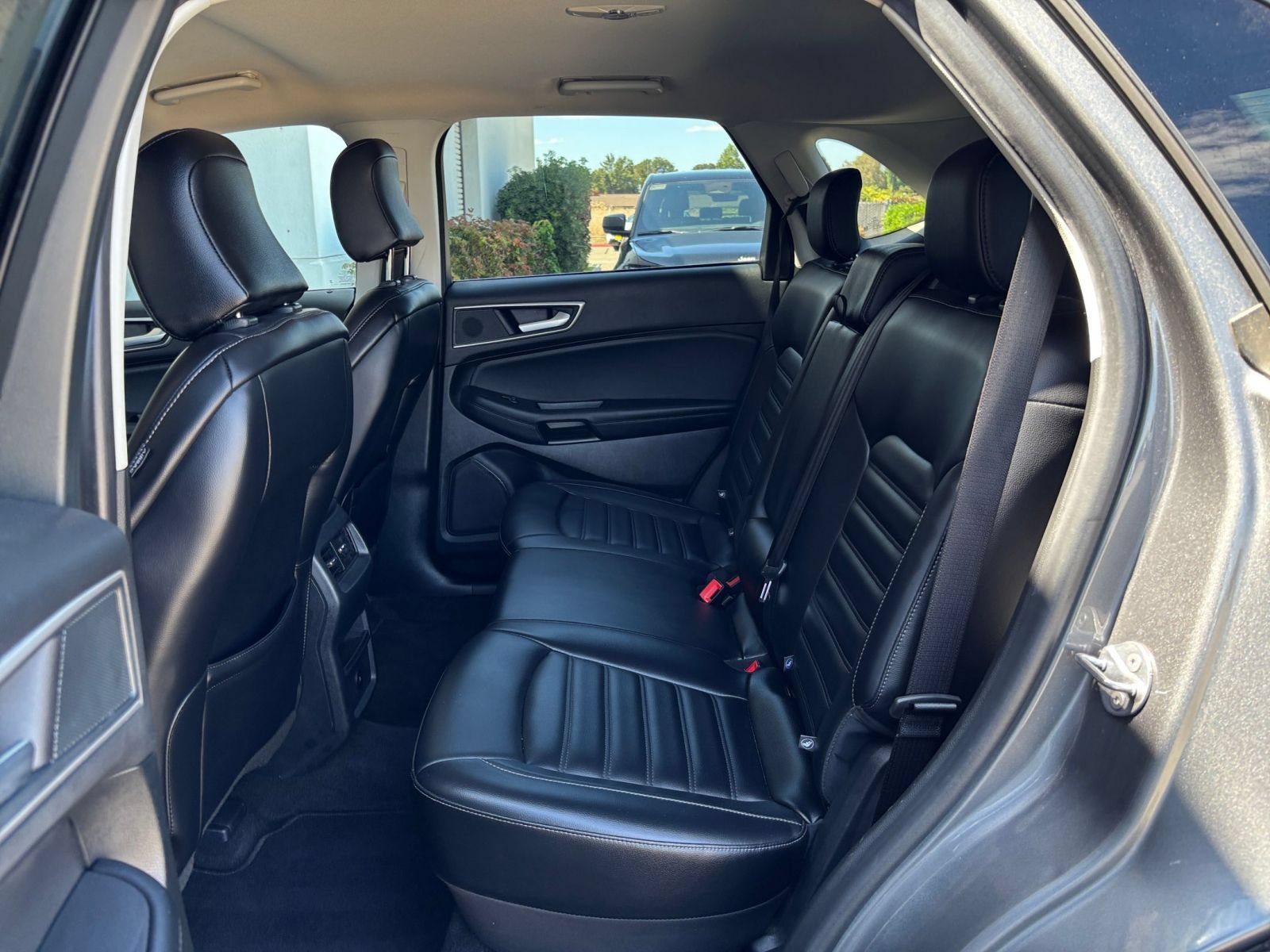 Used 2024 Ford Edge SEL AWD/4WD image 25