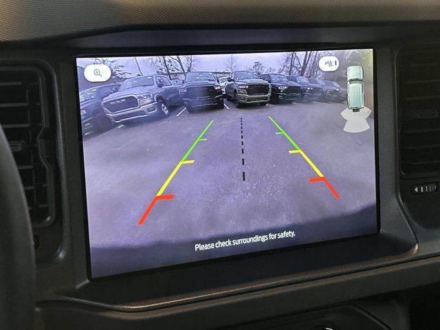 Used 2025 Ford Bronco Badlands image 34