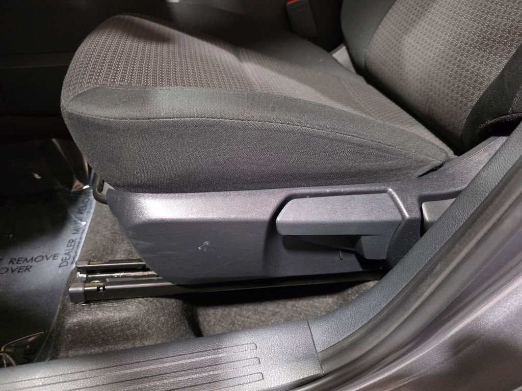 Used 2025 Nissan Kicks S AWD/4WD image 13