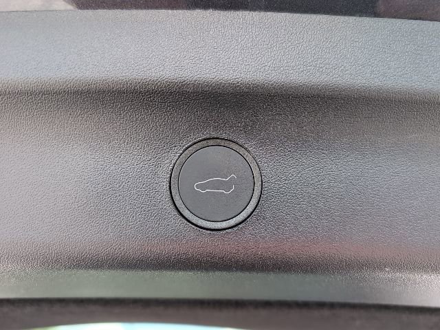 Used 2024 Tesla Model Y Performance image 26