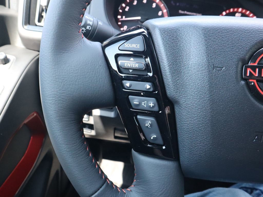 New 2025 Nissan Frontier PRO-4X w/ Pro Convenience Package image 19