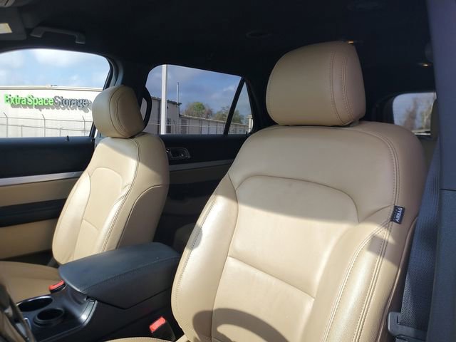 Used 2017 Ford Explorer XLT w/ Equipment Group 202A image 15