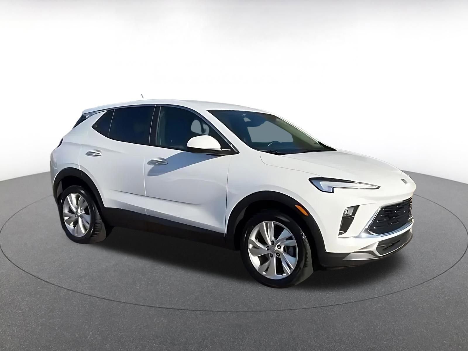 Used 2025 Buick Encore GX Preferred image 2