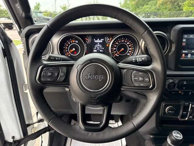 Used 2023 Jeep Gladiator Sport image 14