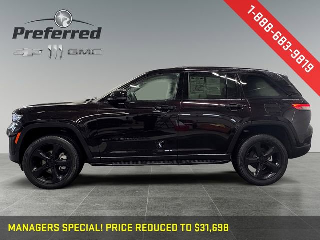 Used 2023 Jeep Grand Cherokee Limited w/ Luxury Tech Group II image 14
