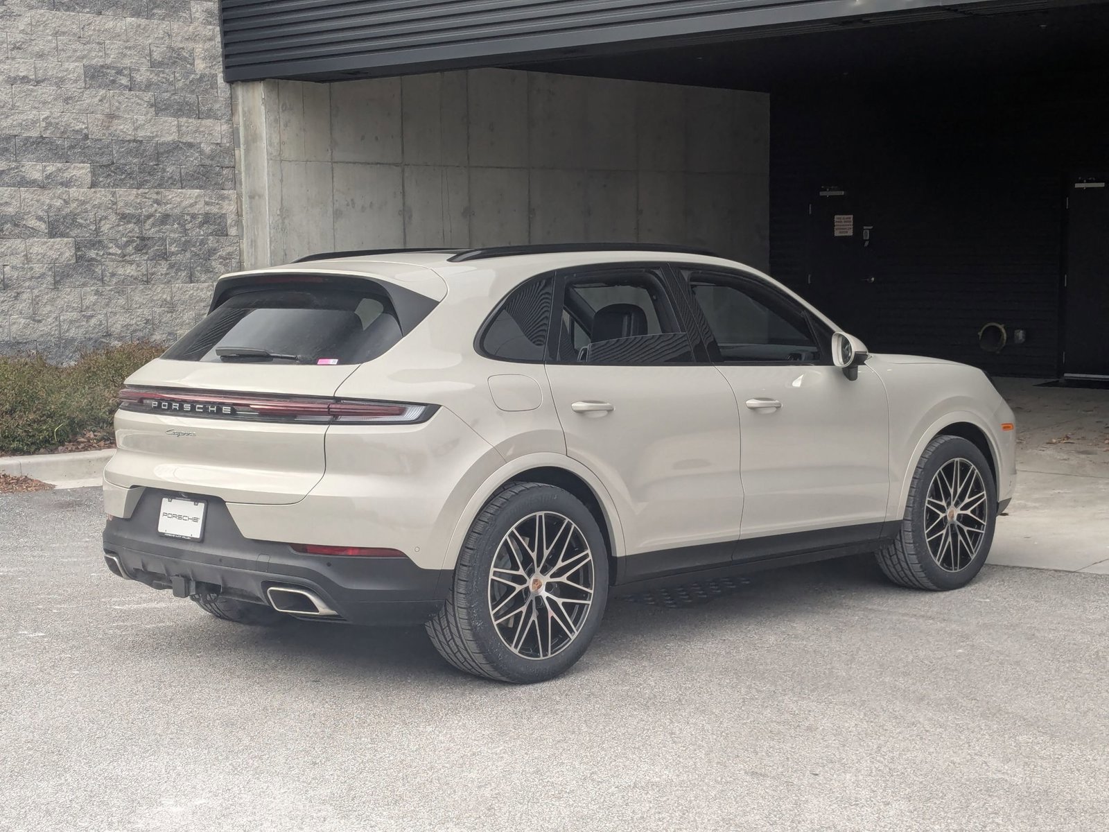 New 2026 Porsche Cayenne image 9