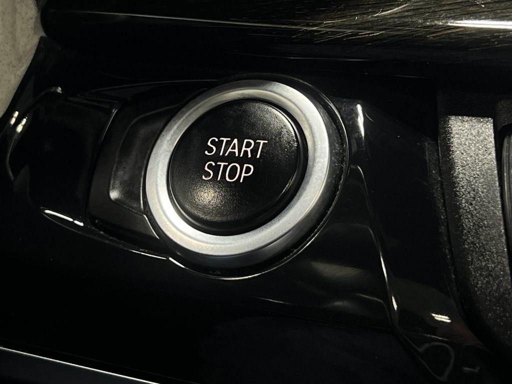 Used 2016 BMW X5 xDrive40e image 23