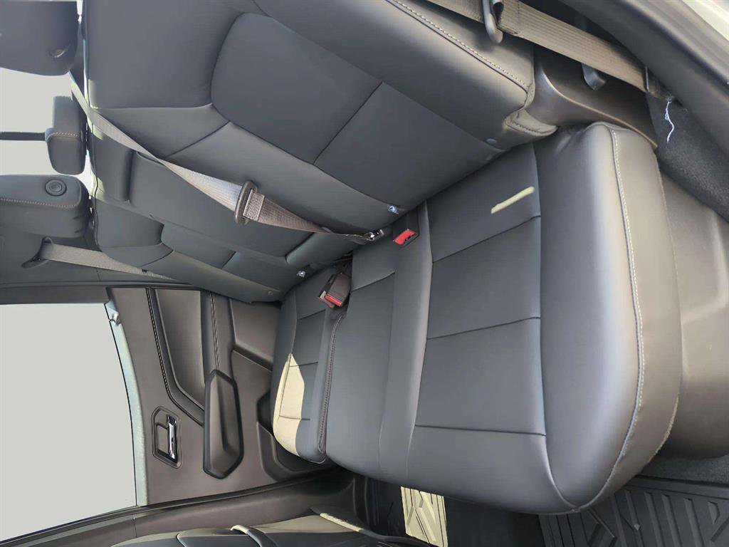 New 2026 GMC Canyon Elevation w/ Convenience Package image 14