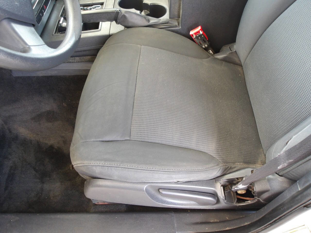 Used 2009 Jeep Liberty Sport image 17