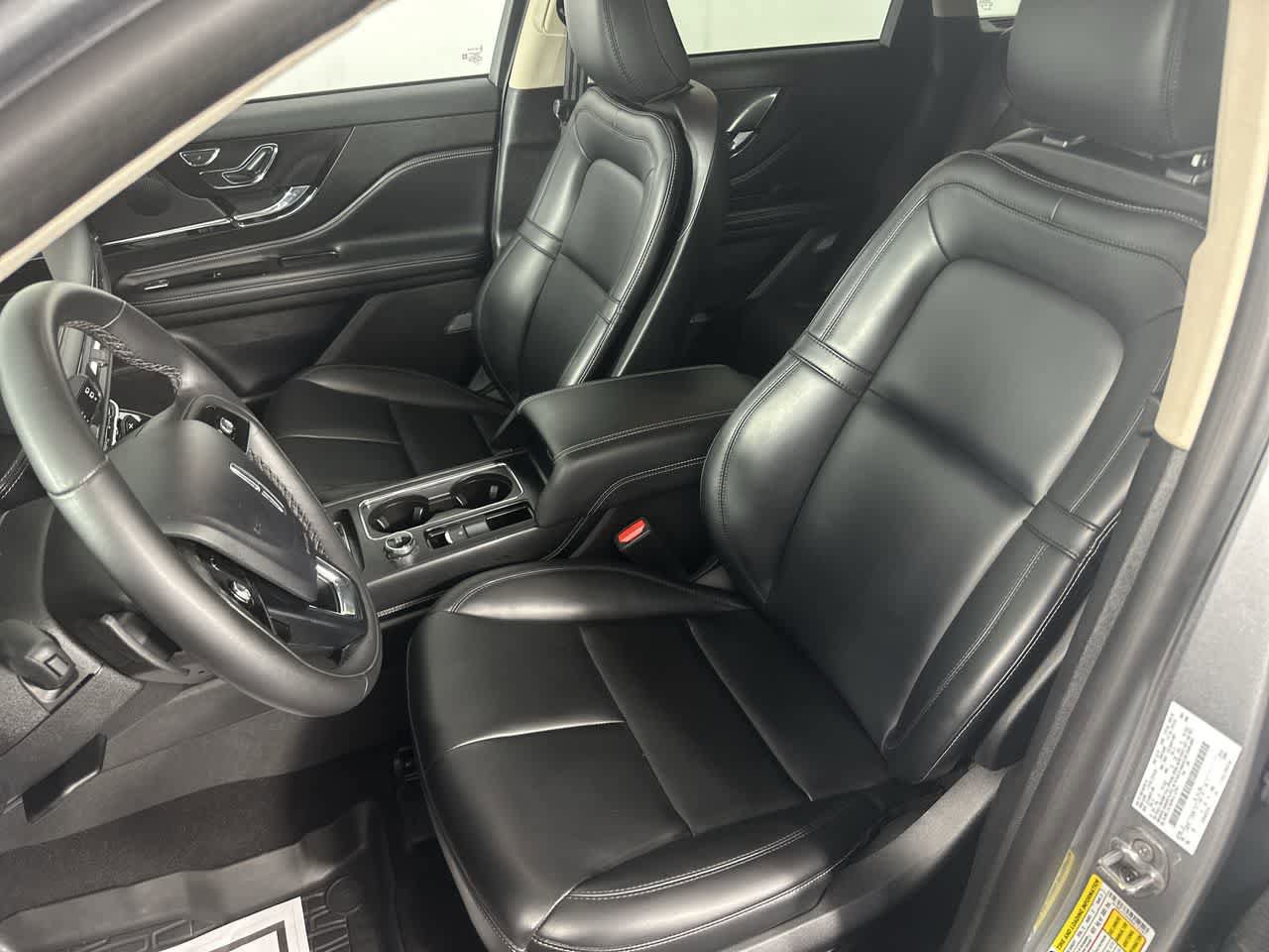 Used 2024 Lincoln Corsair FWD image 13