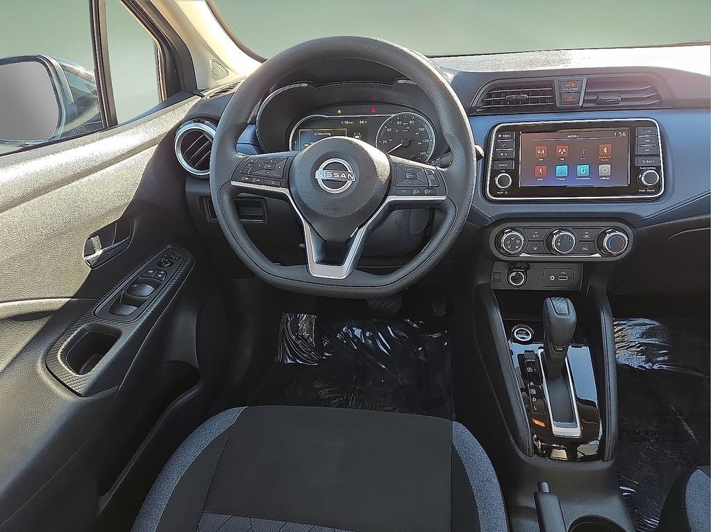 Used 2025 Nissan Versa SV image 17