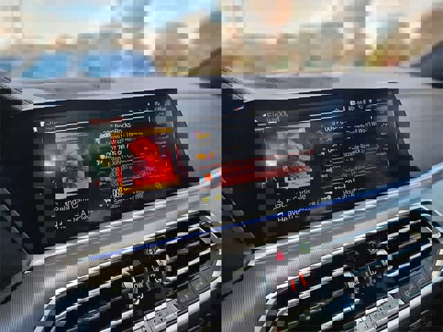 Used 2023 BMW X6 xDrive40i w/ Executive Package image 30