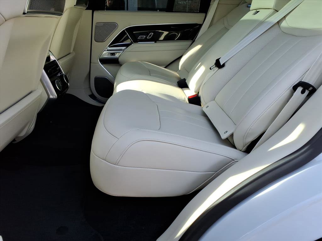New 2026 Land Rover Range Rover Autobiography image 4